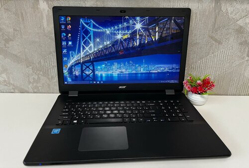 Изображение товара Ноутбук Acer Aspire ES1-711, экран 17", SSD 256 Гб, Windows 10