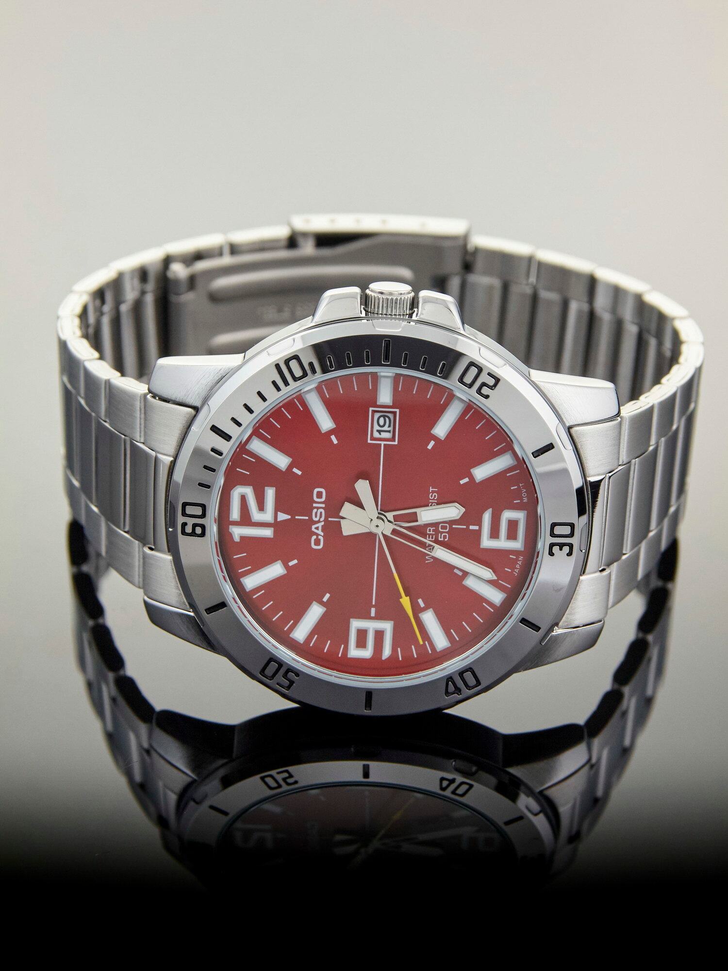 Наручные часы CASIO Классика, хром — фото 1