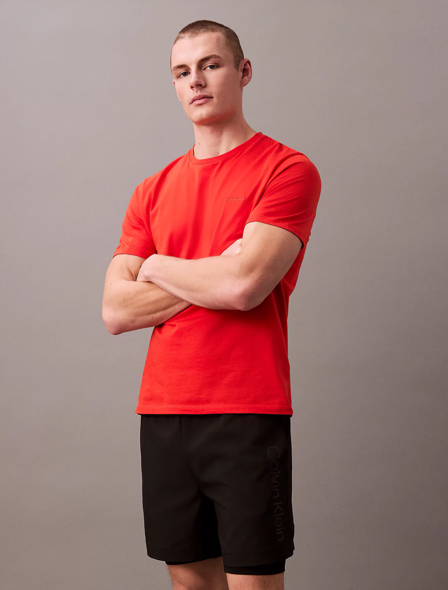 Шорты спортивные