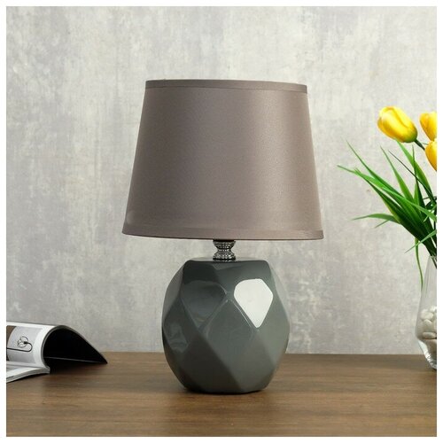 фото Лампа настольная 08947/1 e14 40вт серый 17х17х28 см risalux