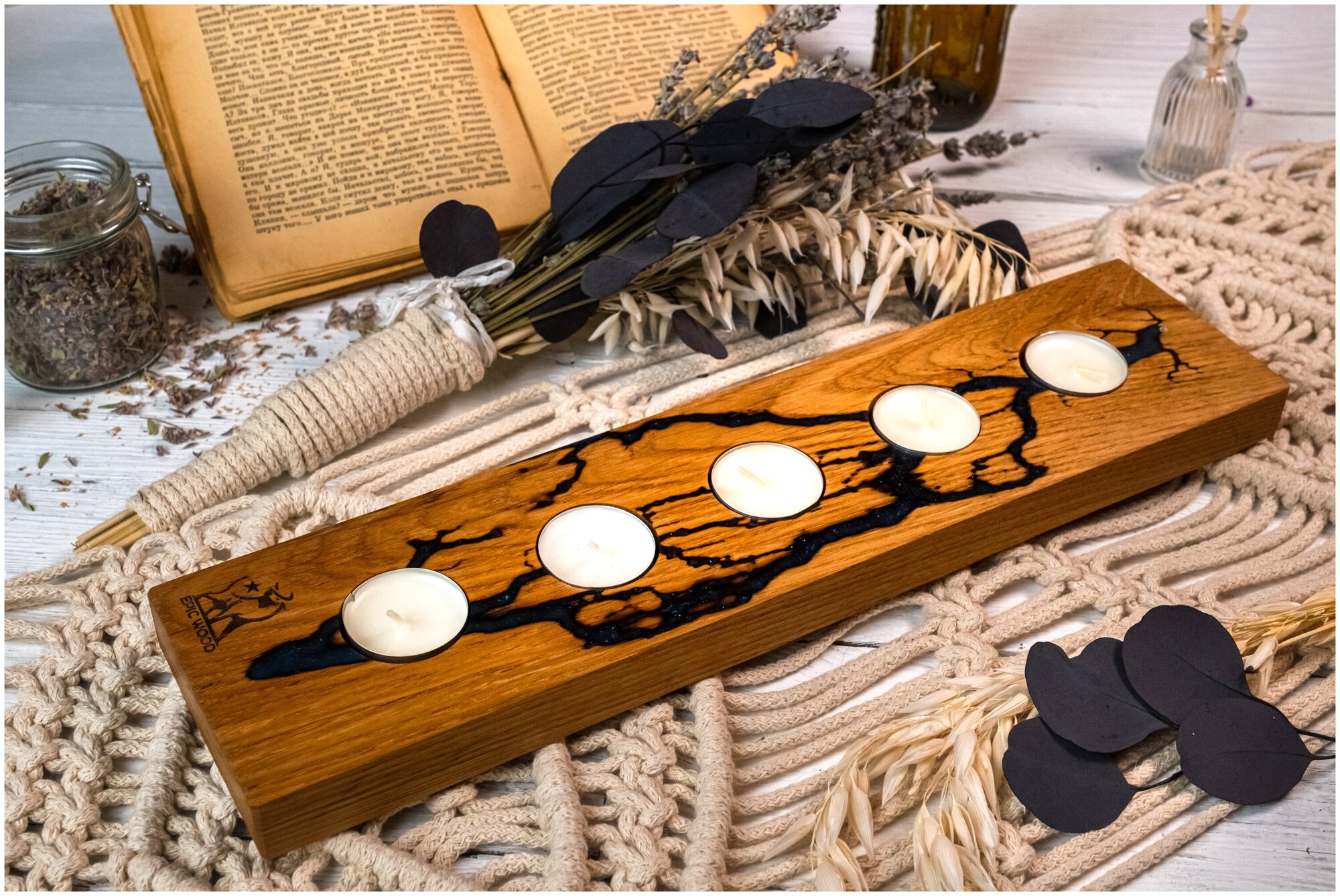 Подсвечник деревянный "5 свечей" 39,5х9,5 см. для чайной свечи (синяя молния) - фотография № 1