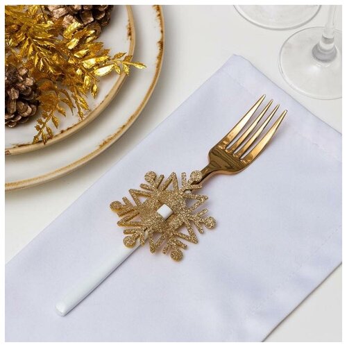 фото Набор для декора столовых предметов "снежинка", 4 шт, цв. золото 6,5х7,5 см, 100% п/э, фетр 626098 доляна