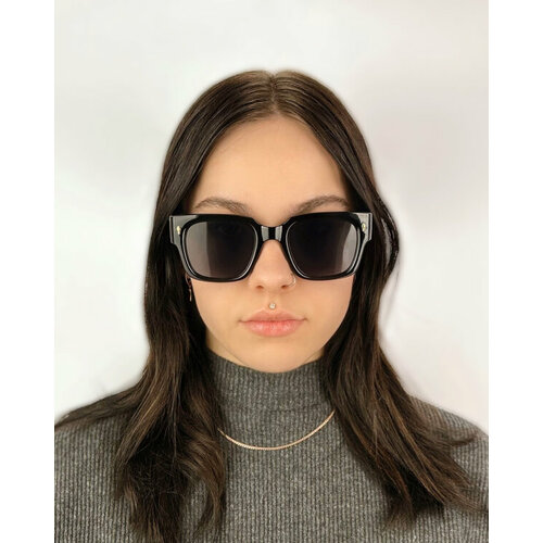 Солнцезащитные очки Optik U, черный