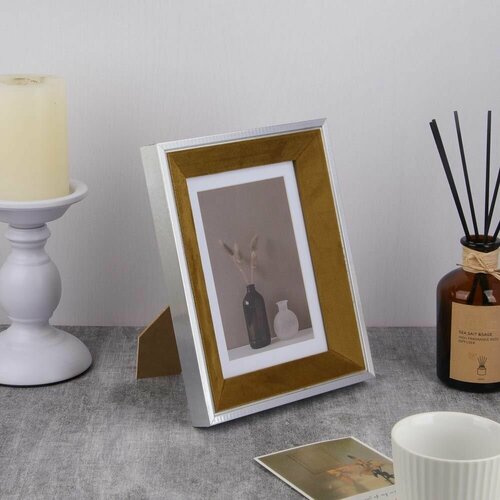 Фоторамка с желтым бархатом 13х18см МДФ 386₽