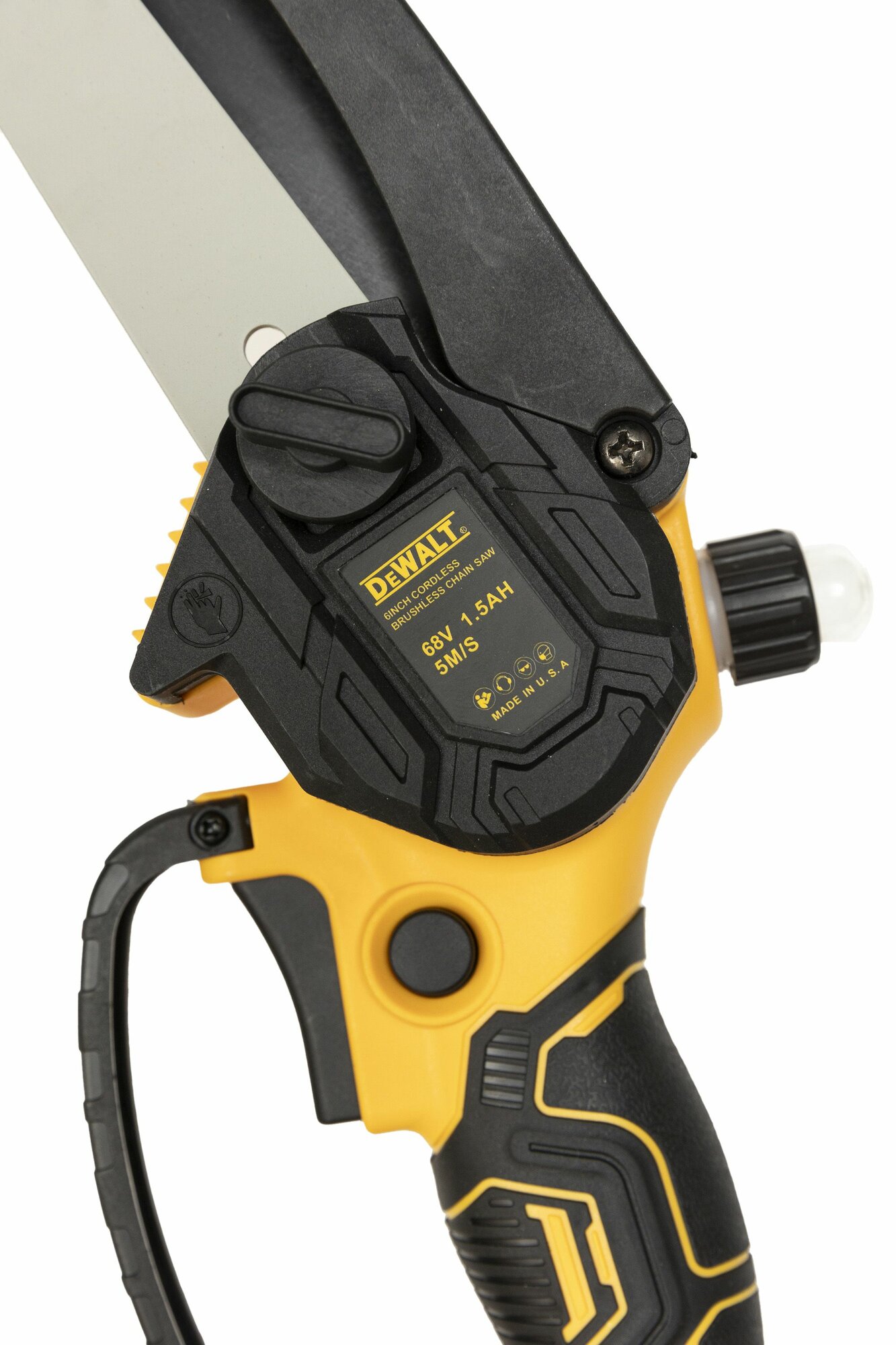 Кусторезы Аккумуляторные DeWalt, Мини-цепная пила 6, 2АКБхАч, с смазкой цепи