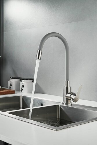 Изображение товара Смеситель для кухни OUTE из нержавеющей стали SUS 304 цвет матовый хром с серым гибким силиконовым изливом