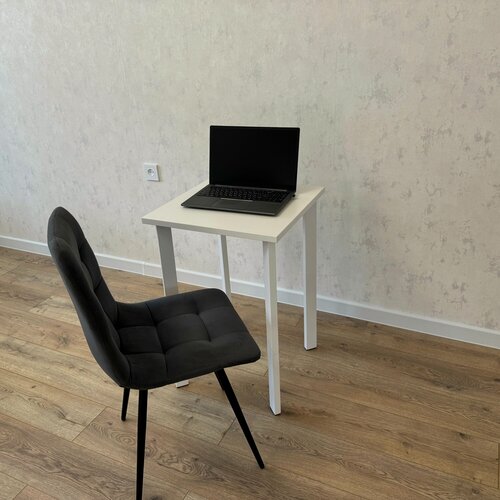 Изображение товара Стол письменный 50*50 см. Столешница 22 мм. Белые ножки