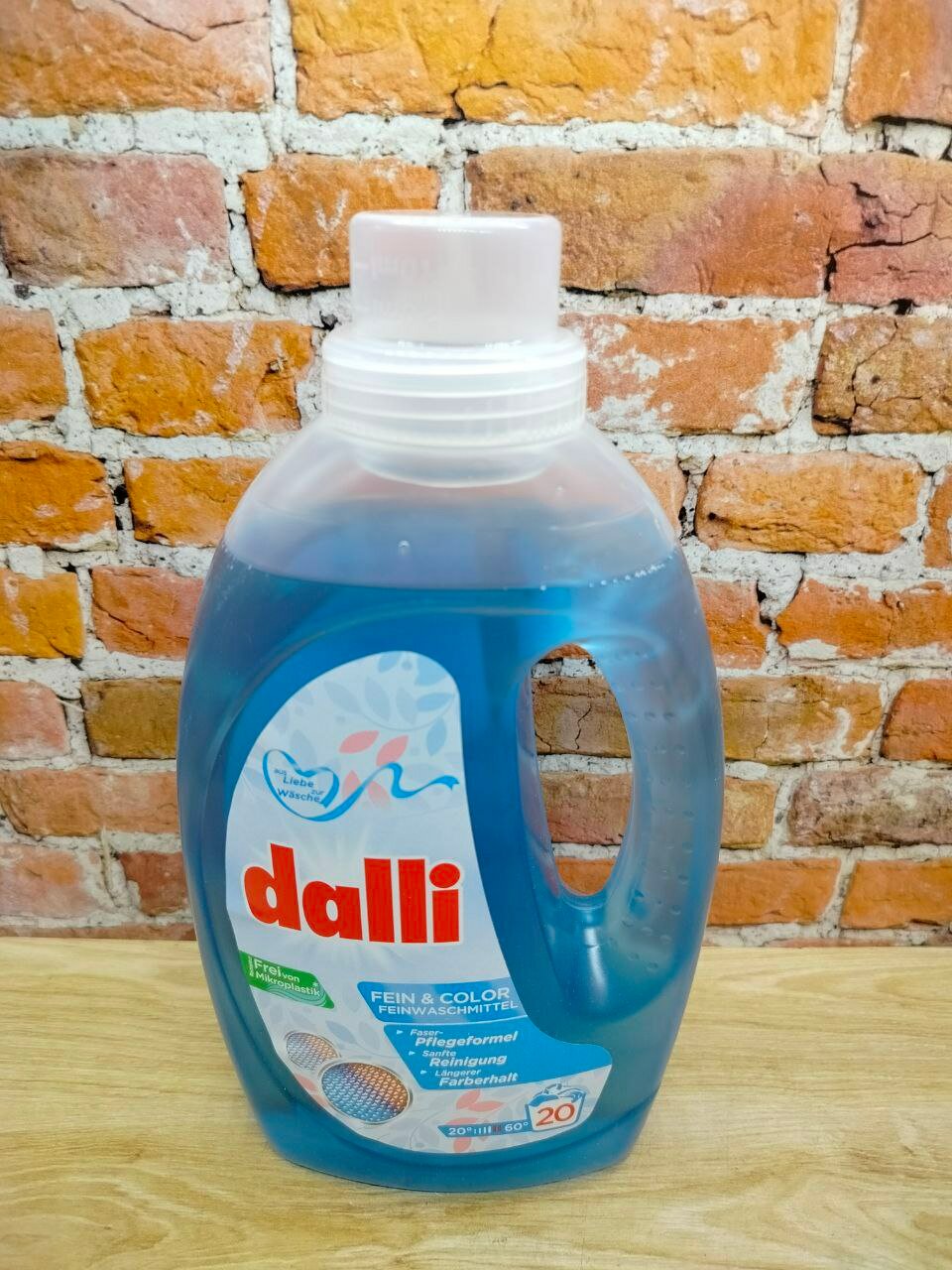Dalli Fain & Color Универсальное жидкое средство для стирки деликатных тканей 1,1 л на 20 стирок