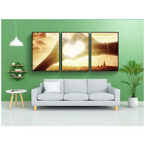 фото Набор модулных постеров для интерьера "рука, сердце, любовь" 60x90 см. в тубусе, без рамки lotsprints