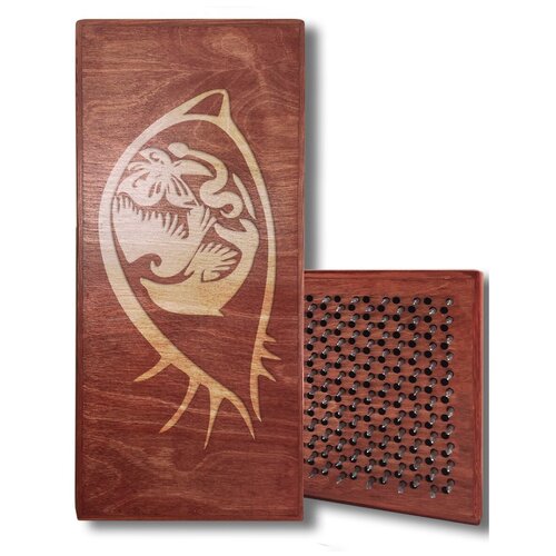 фото Доска садху красная человек - 266, размер 31x14, шаг гвоздей 10 мм чакра