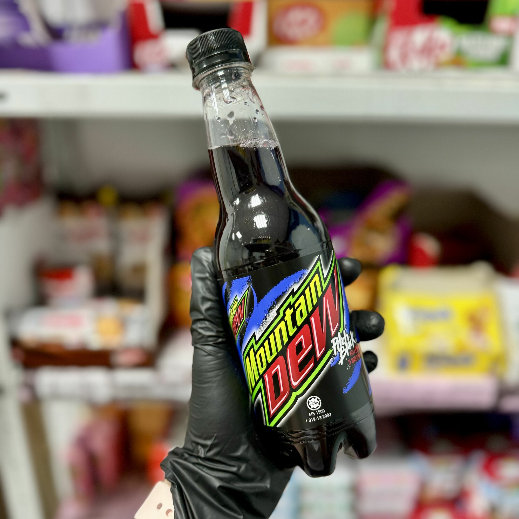 Газированный напиток Mountain Dew Blue Shock/Pitch Black