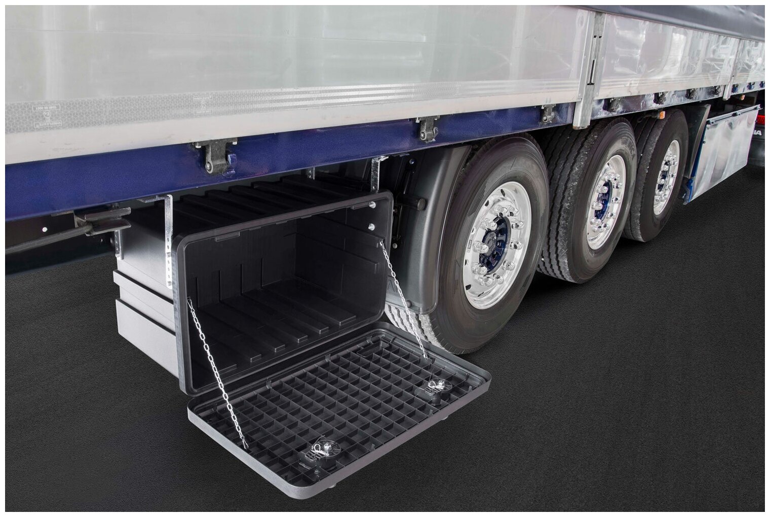 Ящик для инструментов 600x415x460 V=74л пластиковый для грузовиков DAKEN JUST 81104 с вертикальными кронштейнами Италия - фотография № 11