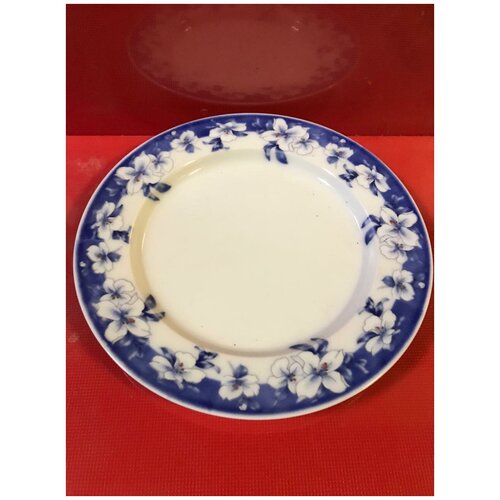 Набор тарелок 