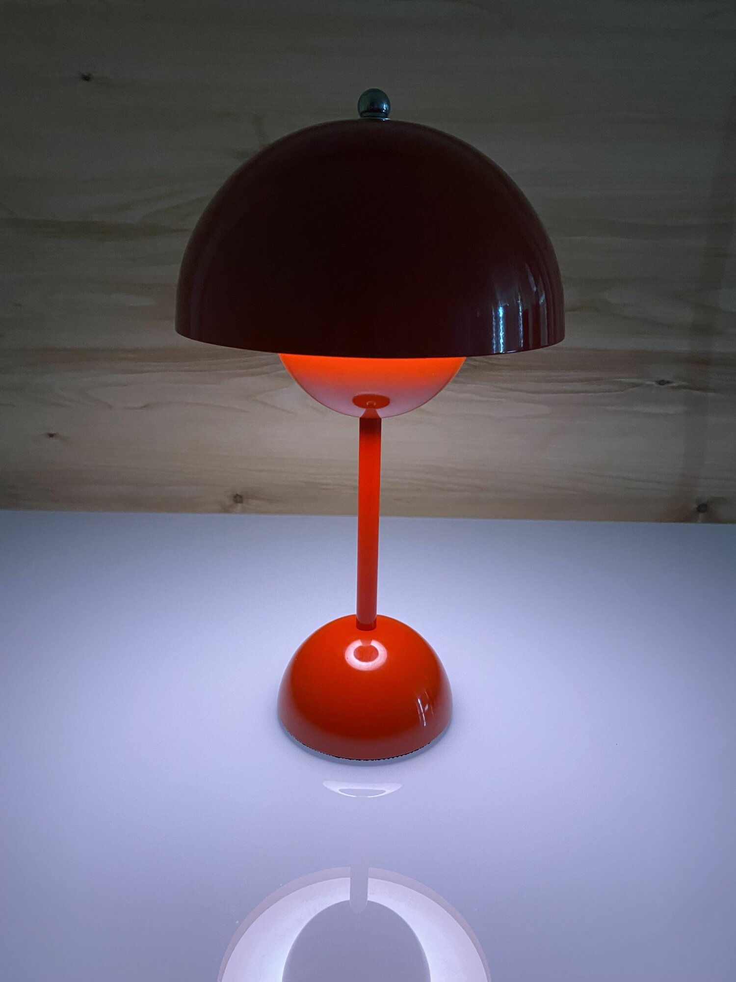 Лампа настольная светодиодная беспроводная LevelDesk SNR, красный - фотография № 3
