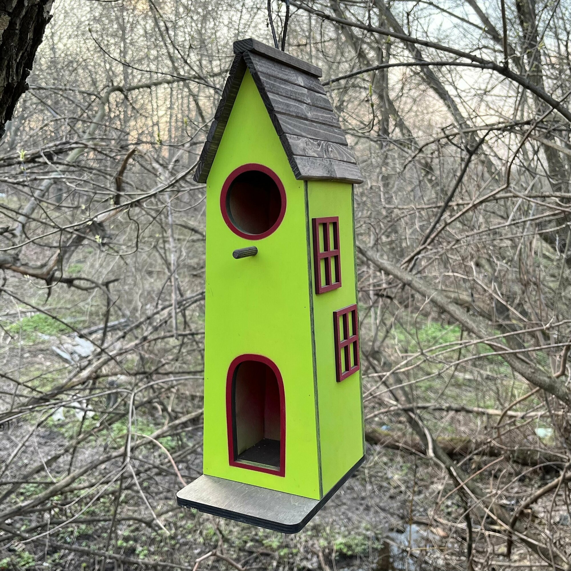 Деревянный скворечник для птиц PinePeak / Кормушка для птиц подвесная для дачи и сада, 400х160х120мм - фотография № 1
