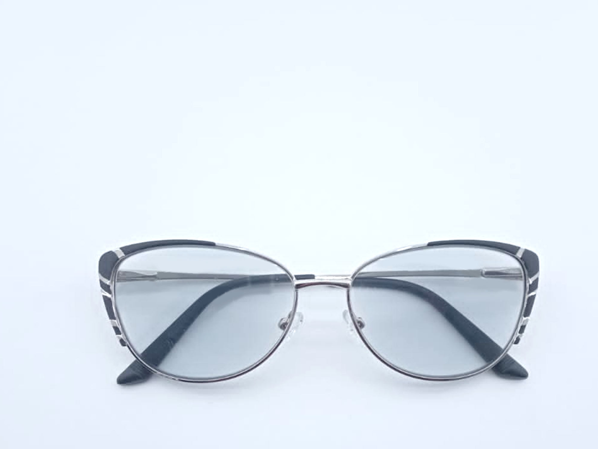 Готовые очки для зрения со стеклянными линзами хамелеон(фотохром) и диоптриями +1.5