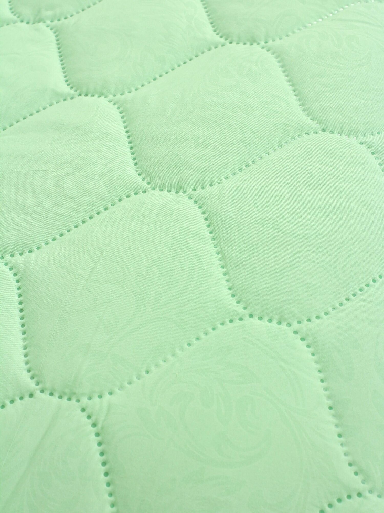 Одеяло "Бамбуковое волокно" облегченное, Евро размер, в микрофибре, плотность 150 г/м2 - фотография № 6
