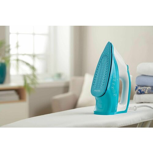 Паровой утюг Russell Hobbs 26482 Light and Easy Brights Steam Iron 2400 Вт 240 л голубой 1080000₽