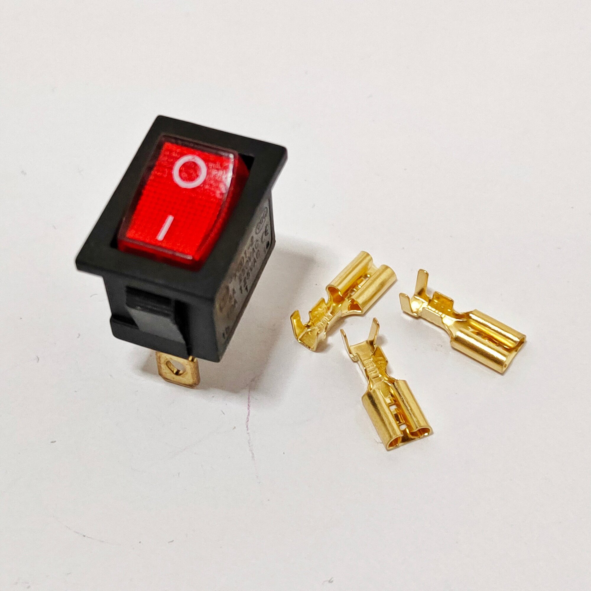 Выключатель клавишный 12В мини с подсветкой 15А красный (комплект с клеммами и термоусадкой)