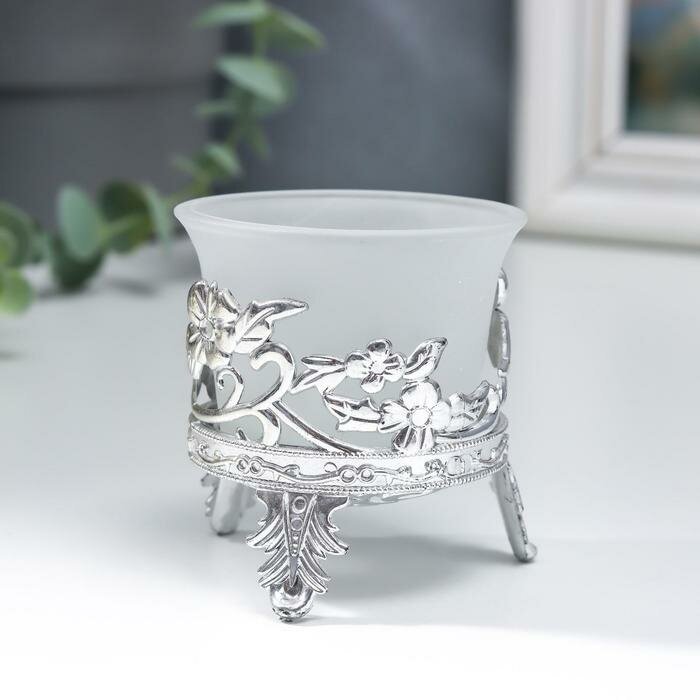 Подсвечник стекло, пластик на 1 свечу "Flowers" серебро 6,5х6х6 см - фотография № 1