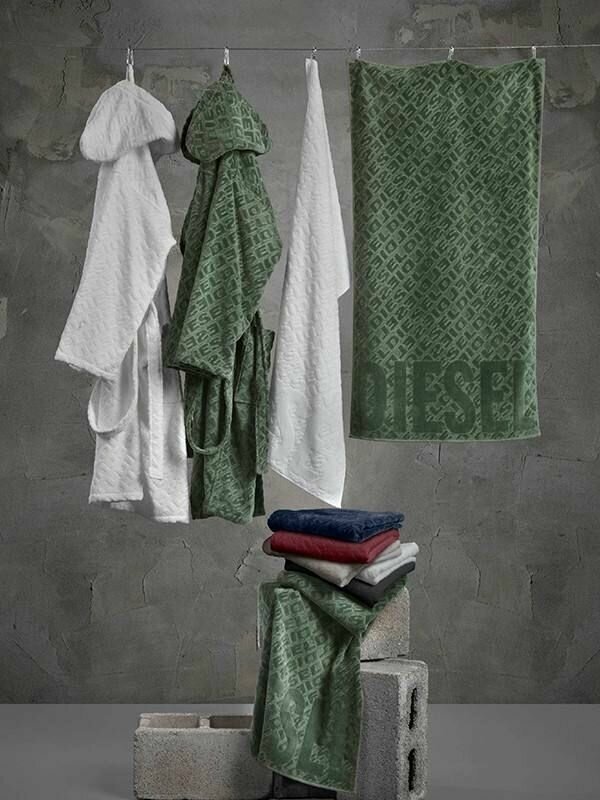 DIESEL home linen халат 3DLOGO - фотография № 2