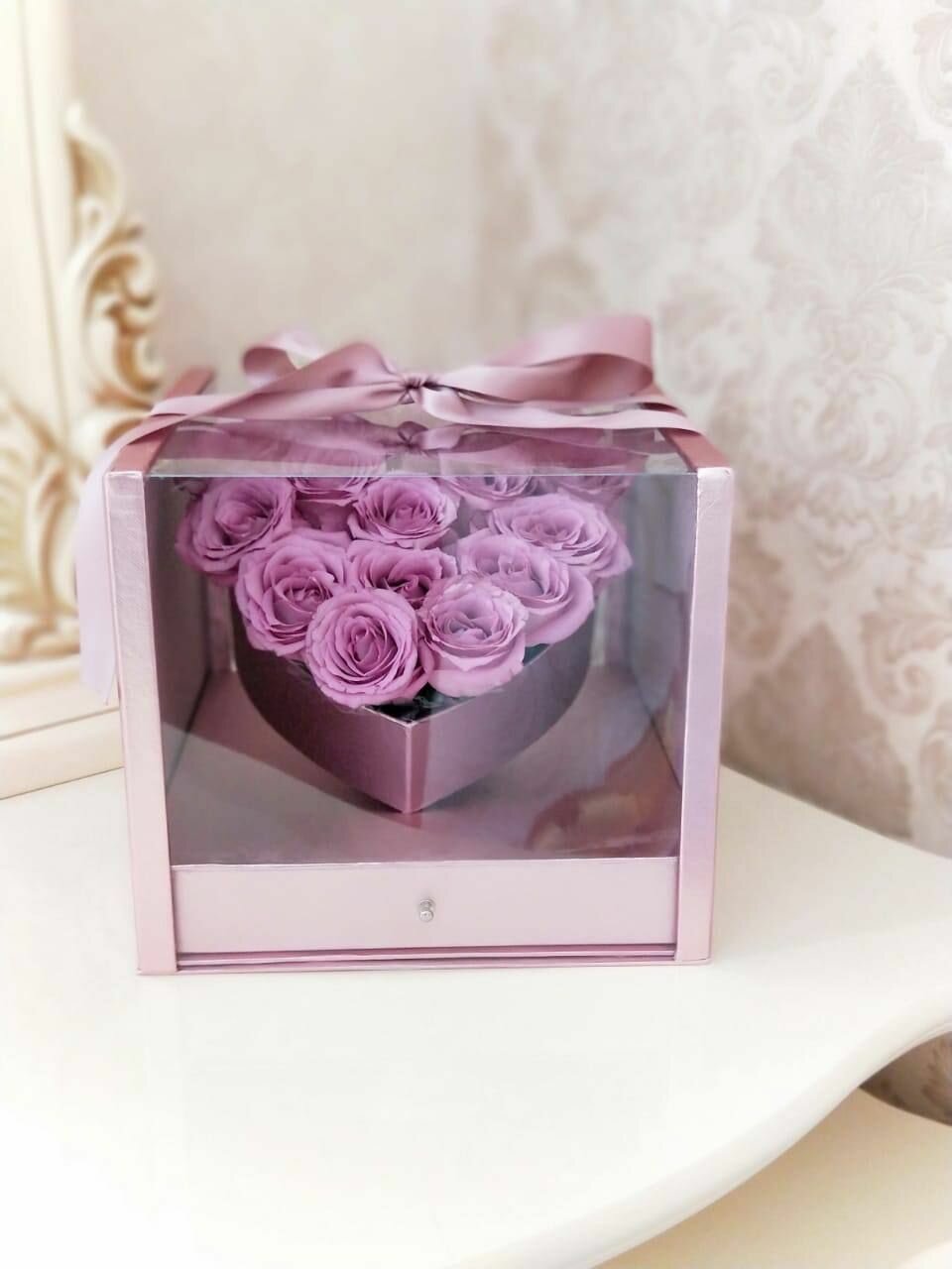 Розы в прозрачной коробке / Букет / Цветы