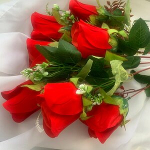 Букет искусственных красных роз, 7 бутонов, 60 см