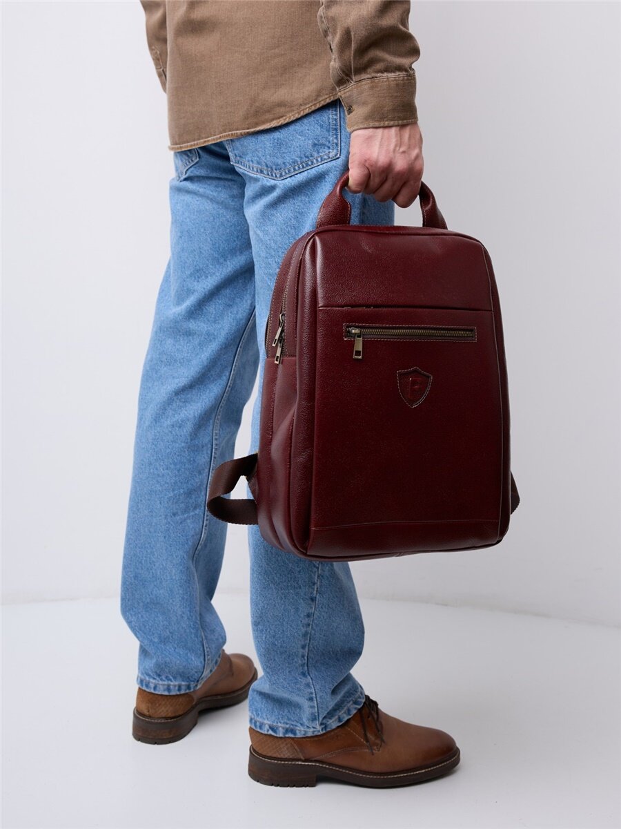 Рюкзак мессенджер Franchesco Mariscotti Удобный качественный рюкзак на все случаи жизни .Удобный на работу 