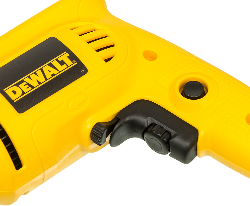 Дрель безударная DeWalt DWD014S-QS 550Вт патрон: быстрозажимной реверс