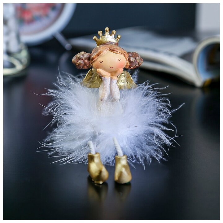 Сувенир полистоун "Ангелочек-принцесса пушок стесняшка с длинными ножками" 9,5х5,5х4 см 3270050