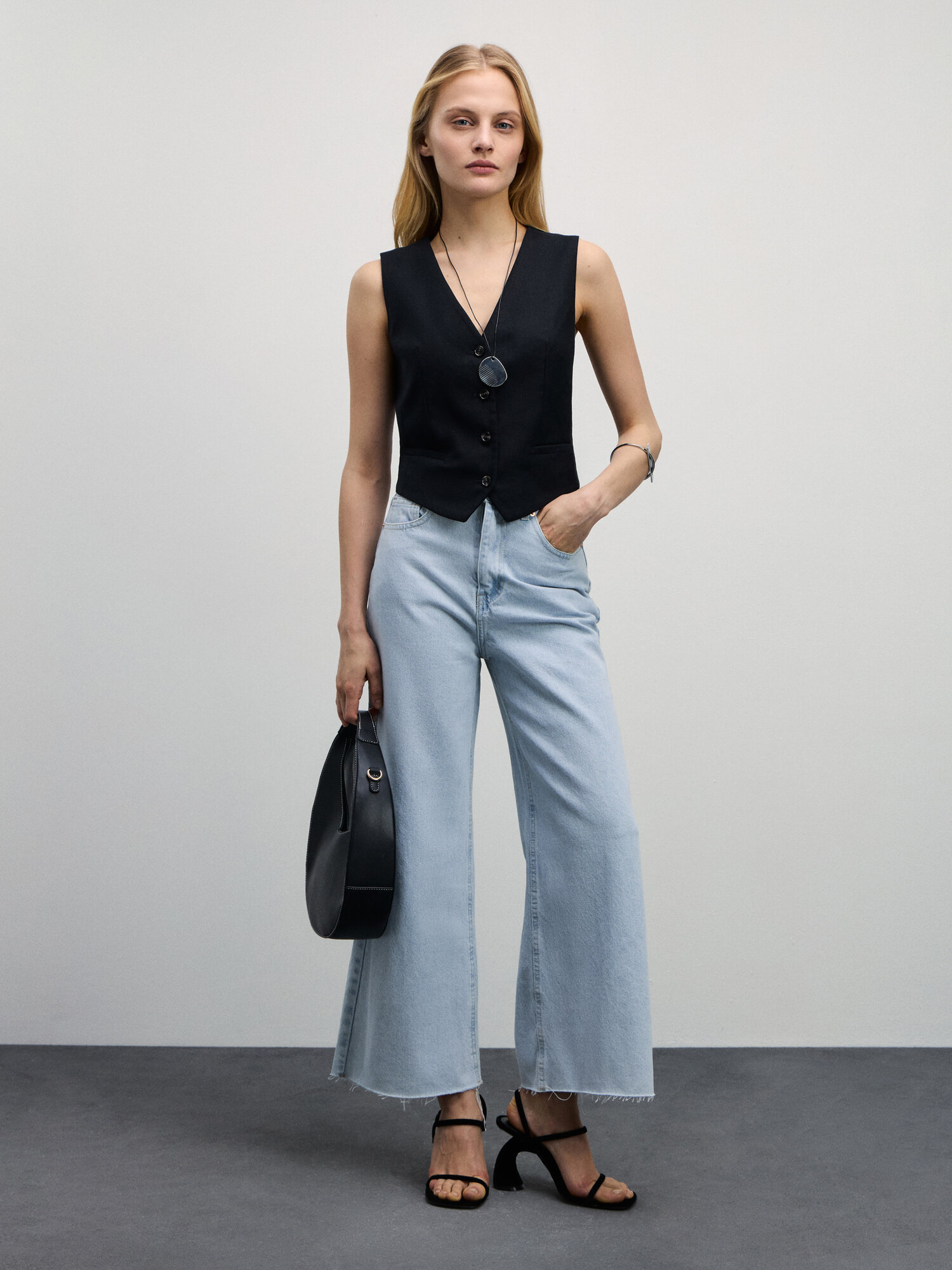 Джинсы кюлоты Zarina, размер S (RU 44)/170, ультра светлый индиго