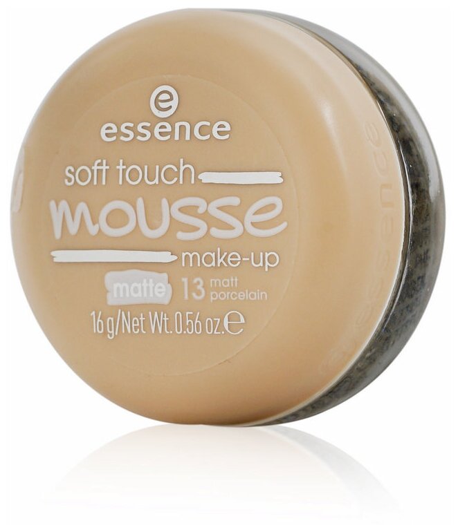 Тональный крем для лица Essence Матирующий мусс "Soft Touch Mousse"