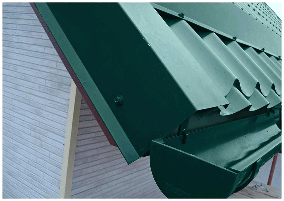Ветровая торцевая планка 1,25 м (100х80 мм) Угол наружный металлический для крыши зеленый (RAL 6005) 5 штук - фотография № 7