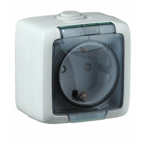 Розетка наружная с заземлением без шторок белая IP44 | код РА16-211 | HEGEL (8шт. в упак.)