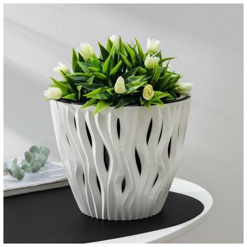 Кашпо для цветов со вставкой Вдохновение 45 л цвет чёрно-белый 984₽