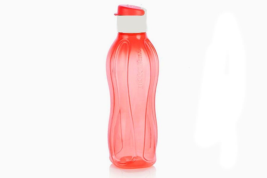 Tupperware Эко-бутылка 750 мл с клапаном красная - фотография № 1