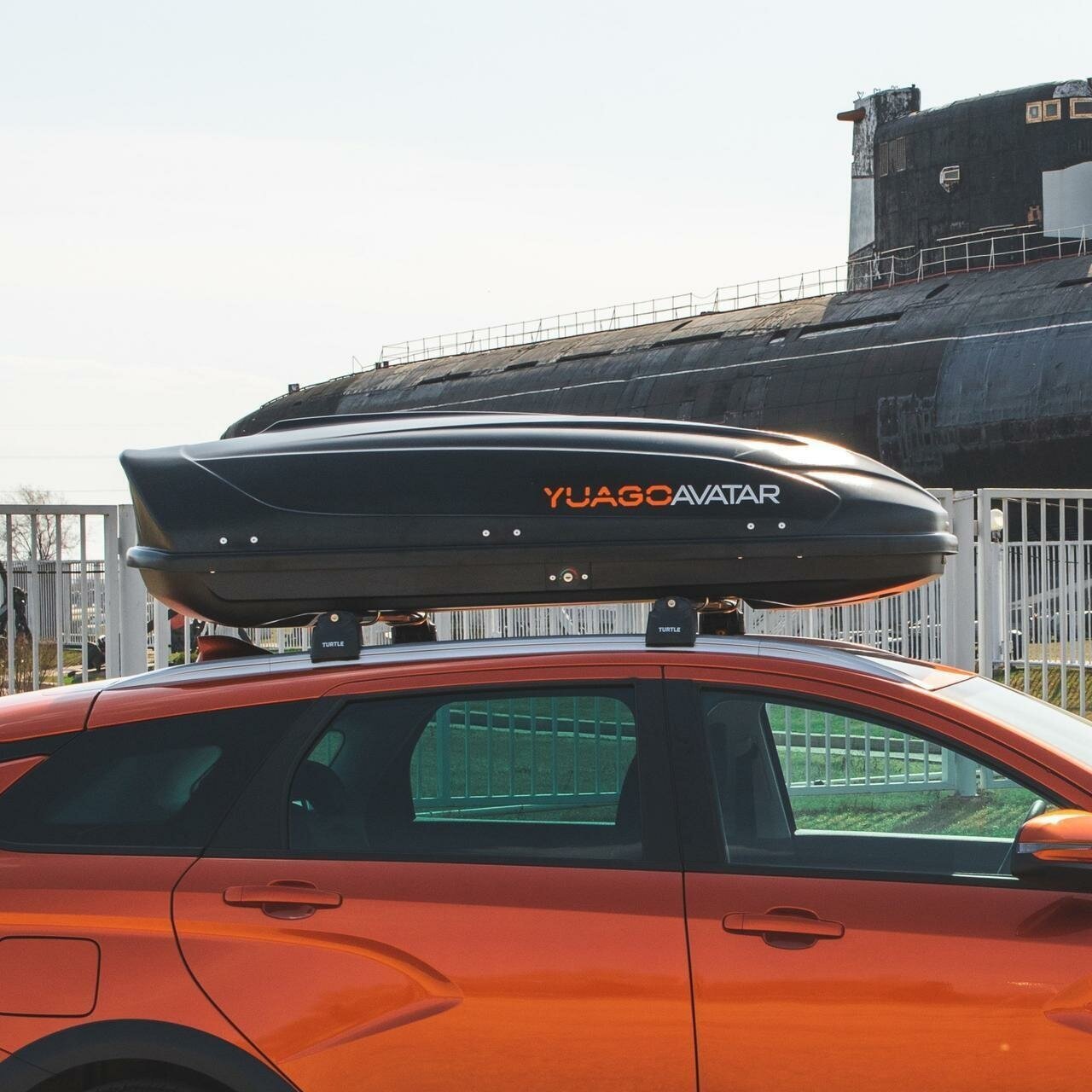 Двухсторонний автобокс YUAGO Avatar EURO (бокс на крышу Яго Аватар Евро) 460л матовый черный