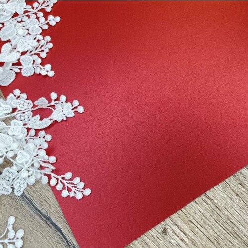 Дизайнерская бумага Shyne, цвет красный бриллиант, плотность 250 гр, размер 35*50 см