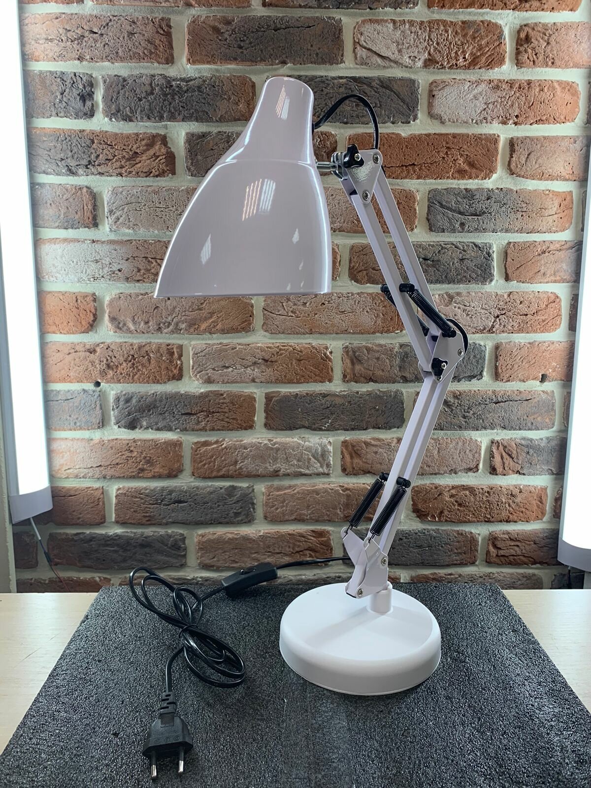 Лампа офисная gauss GTL003, E27, 60 Вт, белый - фотография № 6