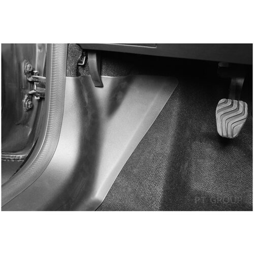 Накладки на ковролин передние (2 шт) (ABS) RENAULT Duster 2021-