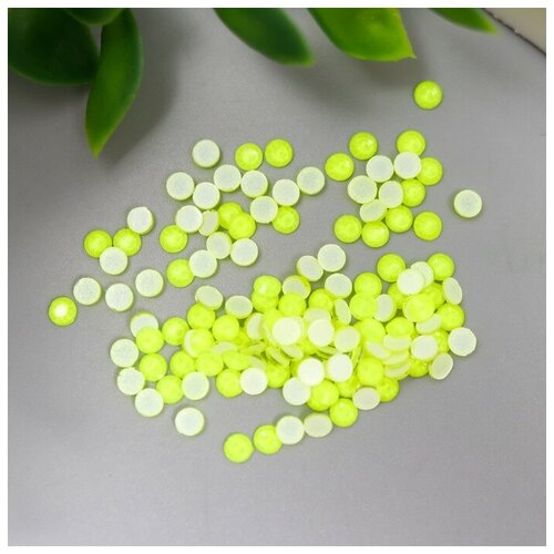 Декор для творчества Стразы флуоресцентные Лимонно-жёлтые набор 144 шт ss10 - 27 мм 383₽