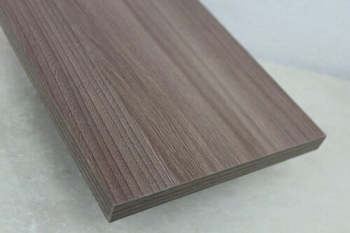 Изображение товара Мебельный щит 16мм 800х690 с кромкой 1 мм, Цвет Ясень Шимо Темный