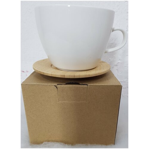 Кружка белая 450 мл. Подставка из бамбука