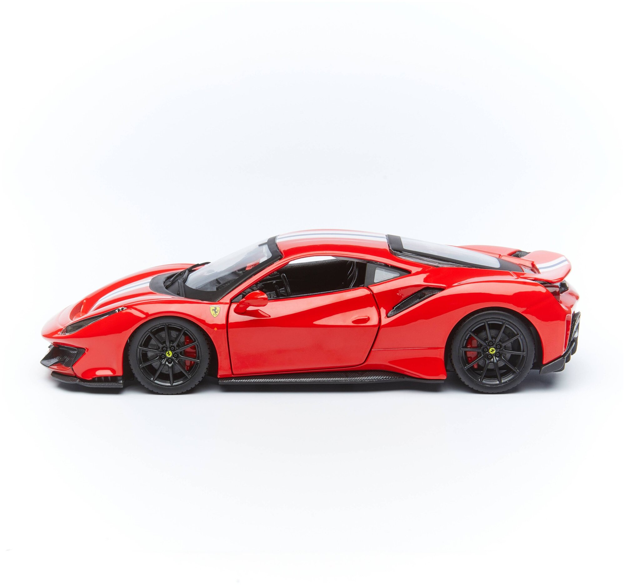 Maisto Сборная машинка 1:24 "Ferrari AL (B) - Ferrari 488 Pista", красная - фото №3