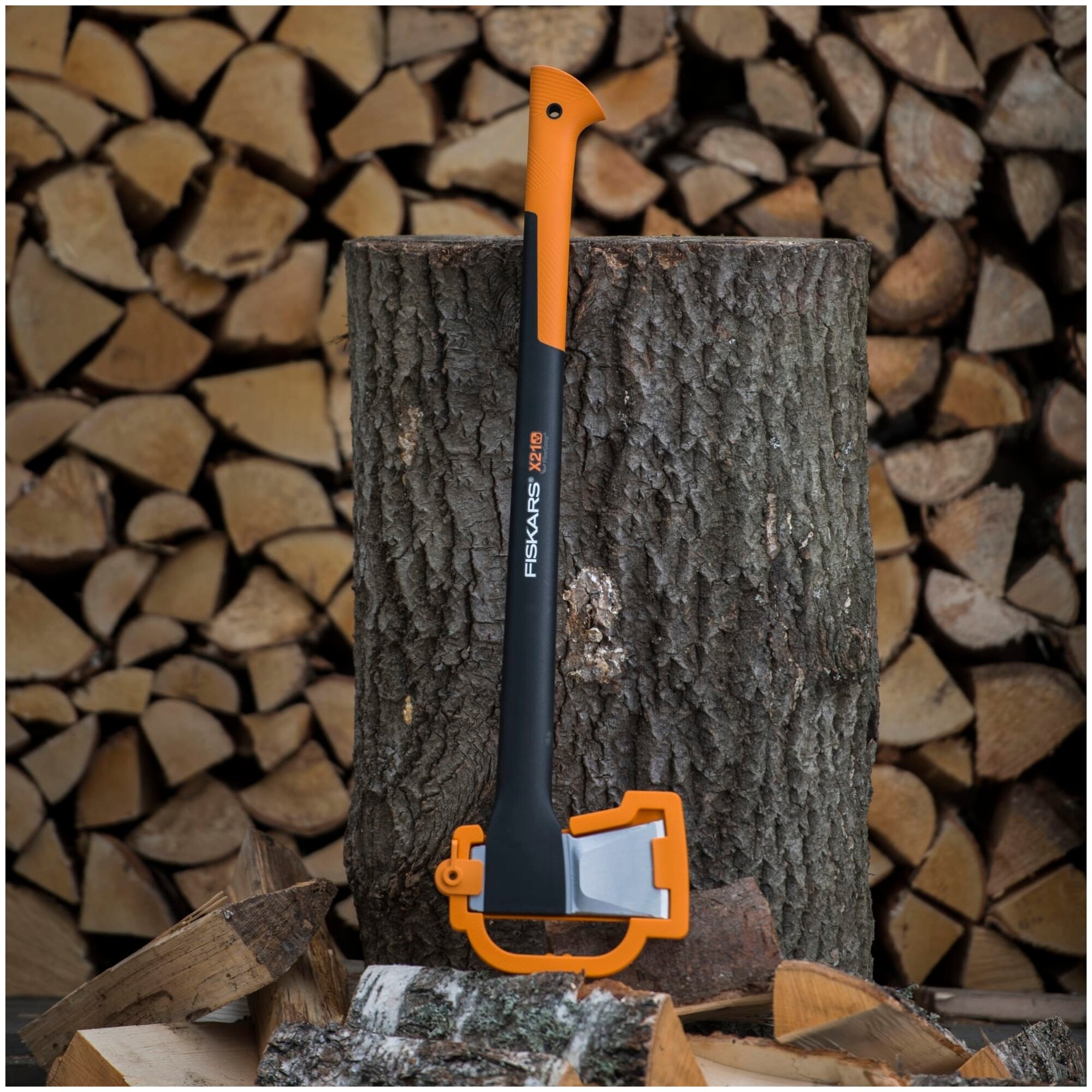 Колун FISKARS X21 черный/оранжевый