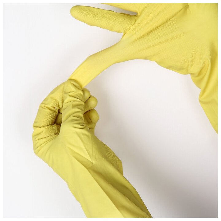 Перчатки хозяйственные латексные "Для деликатной уборки" Komfi с х/б напылением S желтые DGL016L - фотография № 2