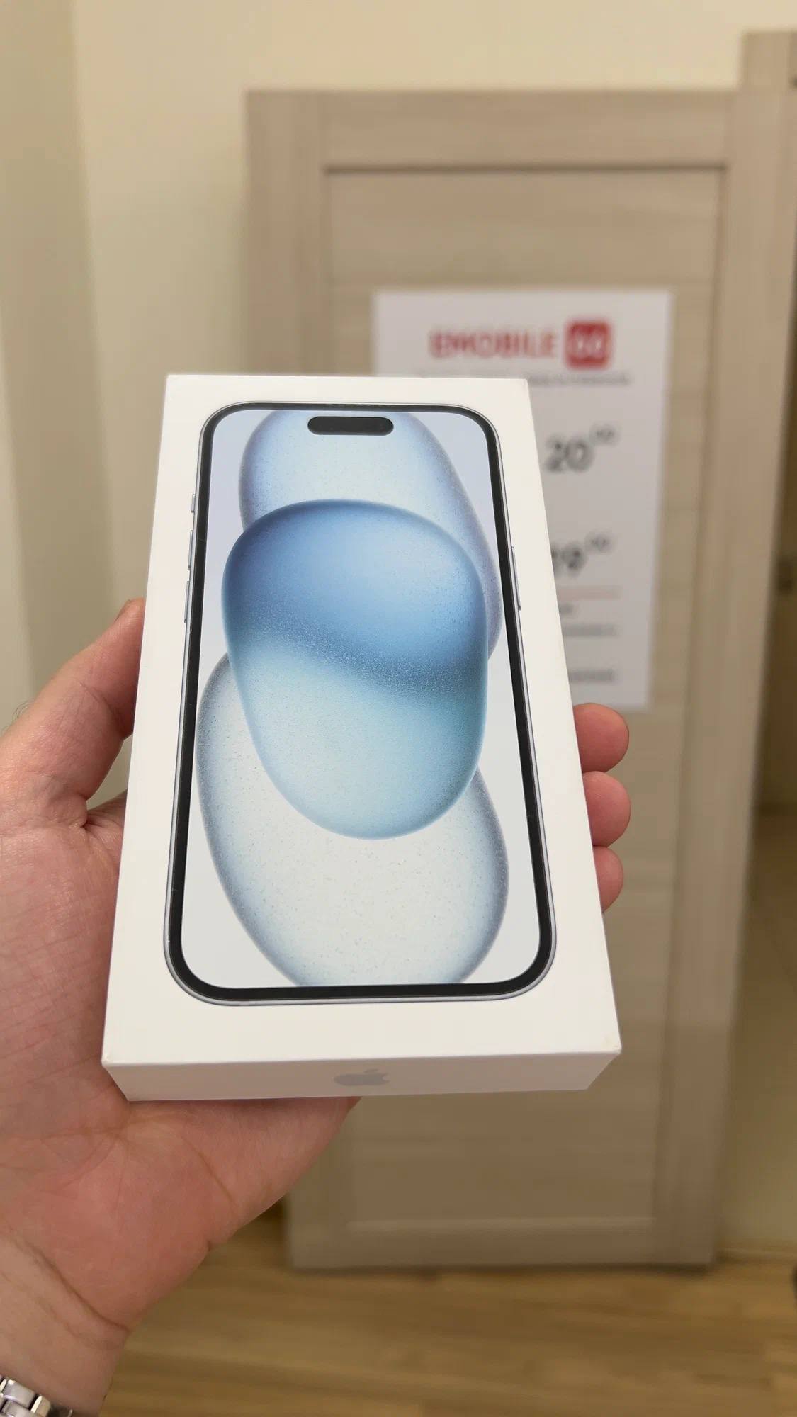 Смартфон Apple iPhone 15 512 ГБ, Dual: nano SIM + eSIM, голубой