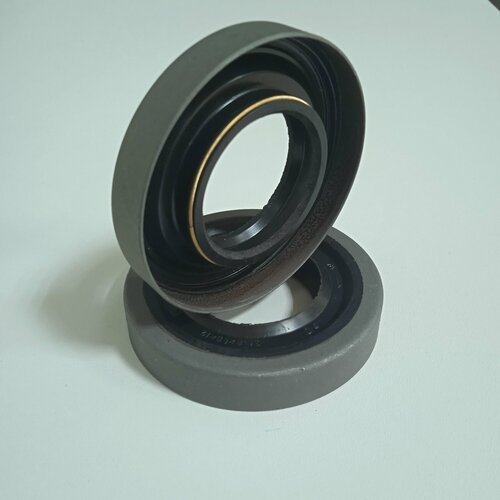 Сальник редуктора заднего моста арт. 2101-2402052-01 (35,8х68х12) для а/м ВАЗ 2101, 2121, NIVA (в комплекте 2шт)