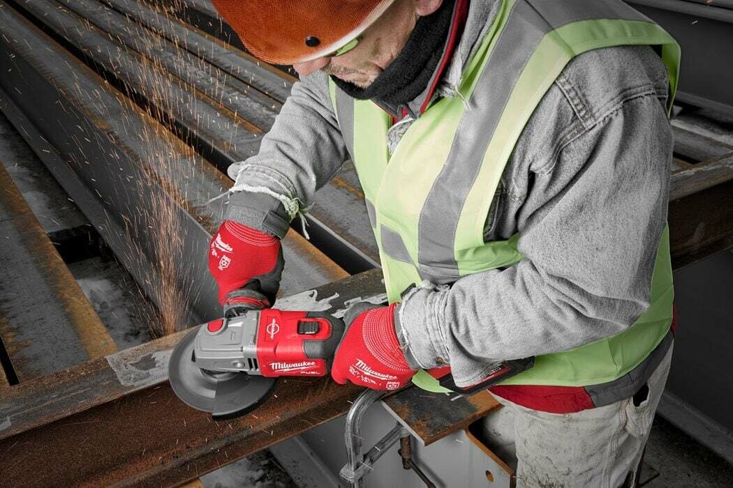 Аккумуляторная угловая шлифмашина Milwaukee M18 FHSAG125XB-0X, 18 В, 125 мм, 9000 об/мин, без АКБ и ЗУ, в кейсе, - фото №12