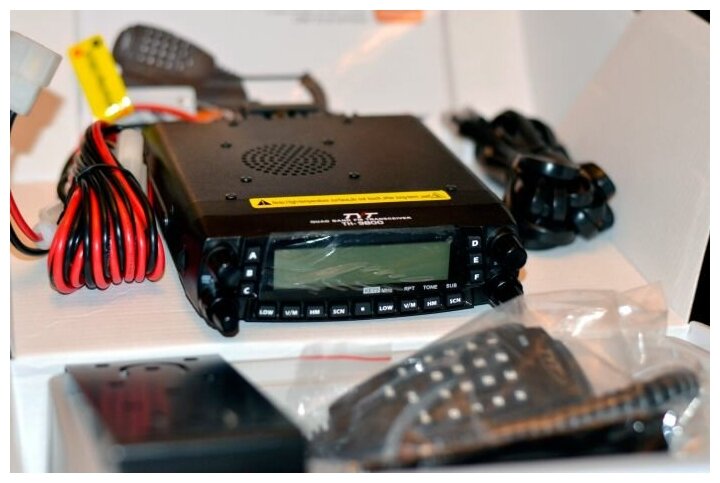 Четырёх диапазонная радиостанция TYT TH-9800 CB/LB/VHF/UHF CROSS BAND